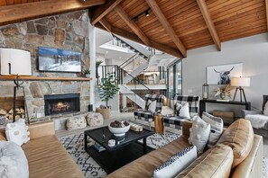 TV, fireplace - NEW! 1207 - Four Bedroom with Spa Pinnacle (Park City)