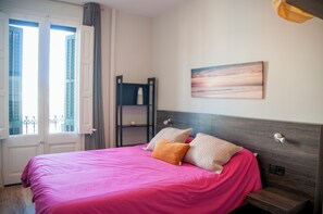 2 slaapkamers, een strijkplank/strijkijzer, wifi, beddengoed