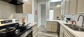 Experience Comfort & Style in Houston’s Bay Area
