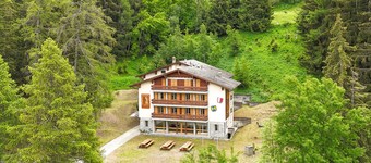 Chalet de l'Ours AUTHENTIC Etage Fontaine 14 pers