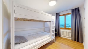 5 bedrooms