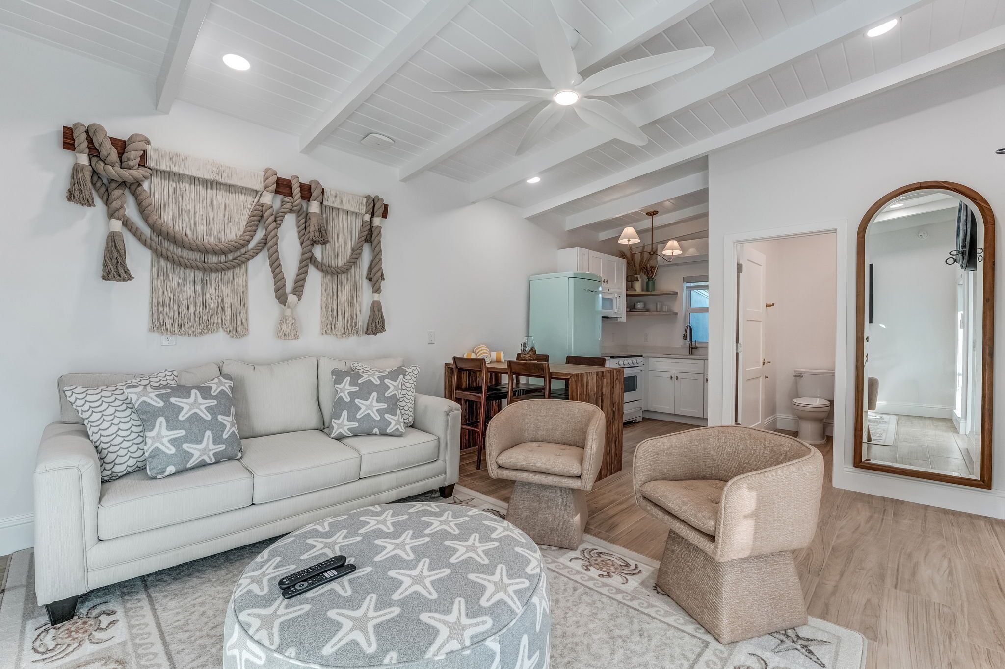 Deluxe Single Room | Living area | 55-inch Smart TV with cable channels, streaming services