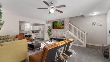 Smart TV, DVD player