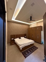 Habitación Deluxe doble, patio | Escritorio y espacio para trabajar con un portátil