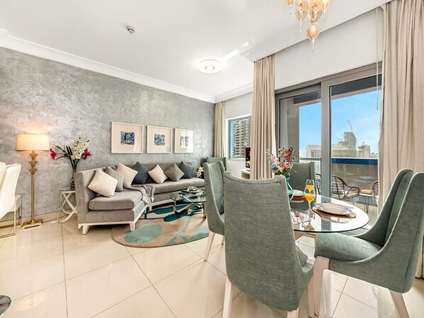 Living area - Luxury 1BR with Burj Khalifa View in Downtown Dubai (Dubai)