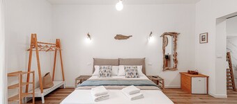 Global Central Suites★ ★ ★ Elegant Guesthouse in the Heart of San Remo