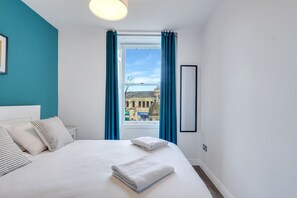 2 bedrooms, iron/ironing board, free WiFi, bed sheets - Town centre apartment (Alnwick)