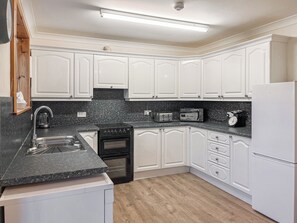 Dishwasher - 2 bedroom accommodation in near Gatehouse of Fleet (near Gatehouse of Fleet)