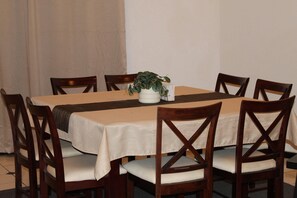 Dining - Charming Spanish Home in the Heart of Brownsville (Brownsville)