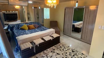 5 quartos, ferros/tábuas de passar roupa, Wi-Fi, roupa de cama