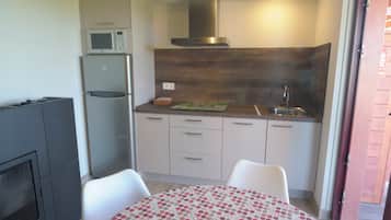 Full-sized fridge, microwave, stovetop, espresso maker