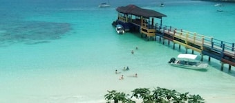 The Barat Perhentian