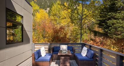 Tranquil 2-bedroom modern retreat
