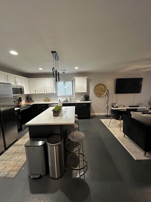 廚房用具/餐具/器皿