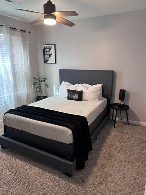 3 間睡房、熨斗/熨衫板、可攜式嬰兒床、Wi-Fi