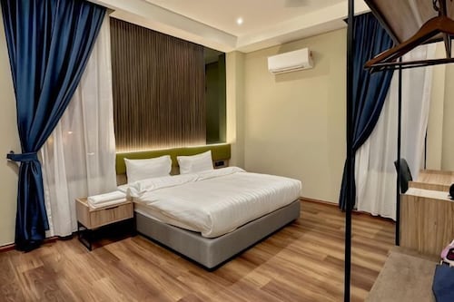 I-Vista Hotel