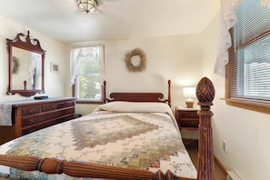 1 bedroom, iron/ironing board, WiFi, bed sheets