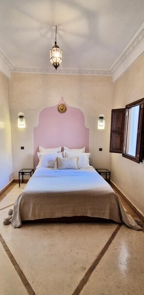 5 chambres, fer et planche à repasser, Wi-Fi, literie fournie