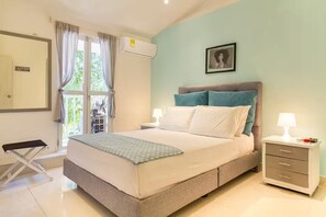 3 habitaciones, tabla de planchar con plancha, wifi y ropa de cama 