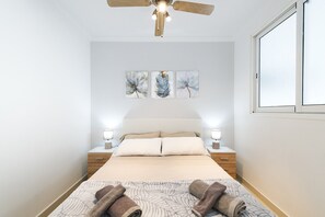 1 bedroom, laptop workspace, iron/ironing board - Apartment in Malaga Near Bajondillo Beach (Torremolinos)