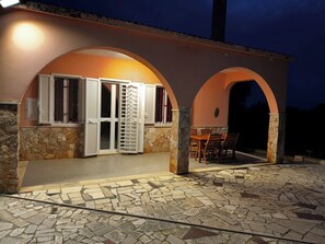 Outdoor dining - Casa della felicità (Pouilles)