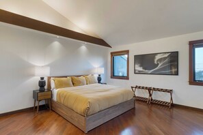 Interior - Half Block to Beach w/ Oceanview, Patio + Balcony The Shore Pine by Avantstay (Arch Cape)