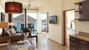 Unclassified image, 3 of 11, button - Chic 2-bedroom deluxe suite. A few steps away from Medano Beach!! CABO SAN LUCAS (Cabo San Lucas)