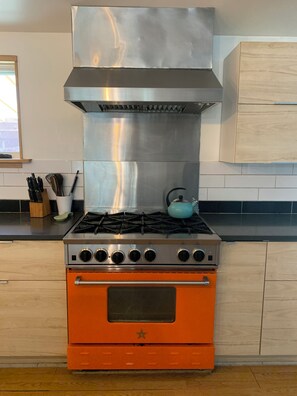 Four, plaque de cuisson, lave-vaisselle