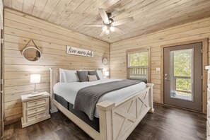 4 Schlafzimmer, Bügeleisen/Bügelbrett, kostenloses WLAN, Bettwäsche