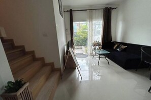 Lobby lounge - Nice Stay House at Khlong Sam - Rangsit - Khlong Luang - Phathumthani (Khlong Luang)