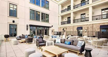 Liberty Place Charleston, Studio Plus: Experience Charleston’s Charm In Style