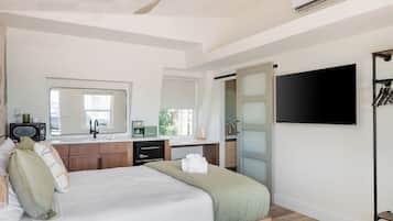 1 bedroom, desk, iron/ironing board, bed sheets