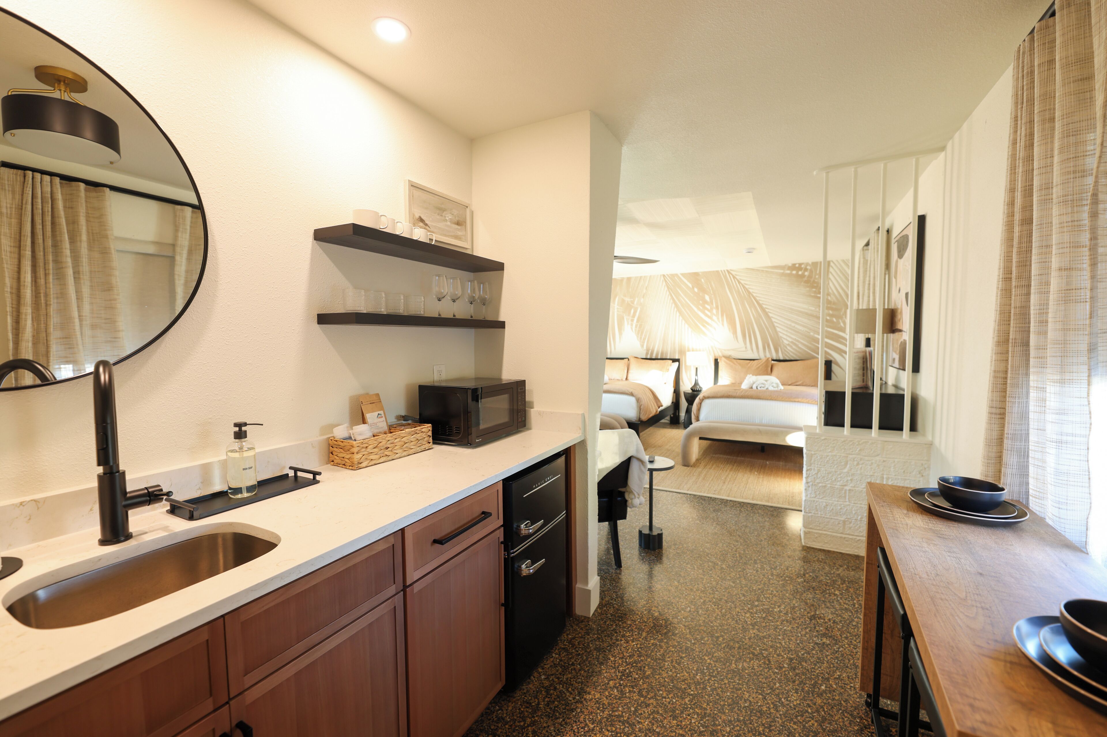 1 bedroom, iron/ironing board, bed sheets