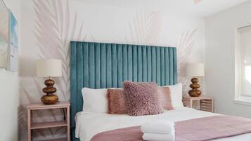1 chambre, fer et planche à repasser, draps fournis