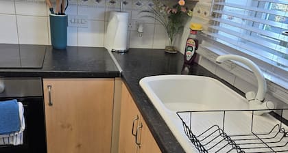 Glams2bed house