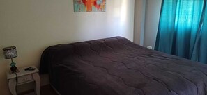 2 chambres, fer et planche à repasser, Wi-Fi, literie fournie