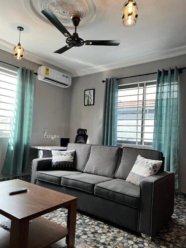 Renda Residence - One Bedroom Apartment