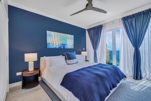 3 bedrooms, iron/ironing board, WiFi, bed sheets - Luxurious Ocean View Villa (St. George)