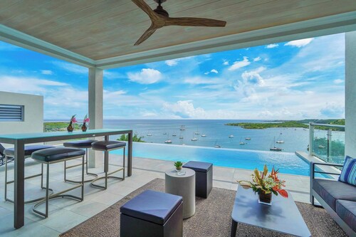 Luxurious Ocean View Villa