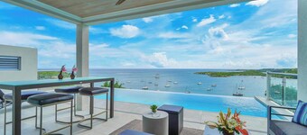 Luxurious Ocean View Villa