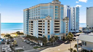 Exterior - Oceanfront Condo+Pools, Lazy River, Beach Access (Myrtle Beach)