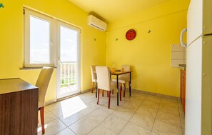 Dining - Cozy apartment in Povljana with WiFi (Povljana)