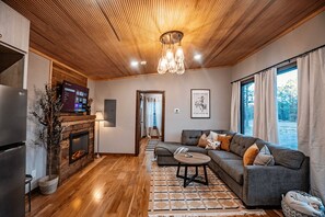 スマートテレビ、暖炉