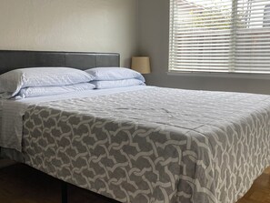 1 bedroom, iron/ironing board, WiFi, bed sheets