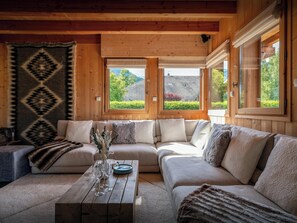 TV, fireplace, video games, stereo - Chalet OCimes - authentic alpine stay 12p with sauna - OVO Network (Samoëns)