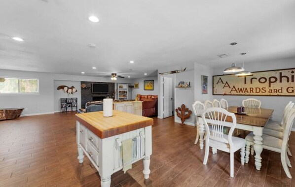 Dining - Casa Tejas
MidTerm Rental (Arlington)