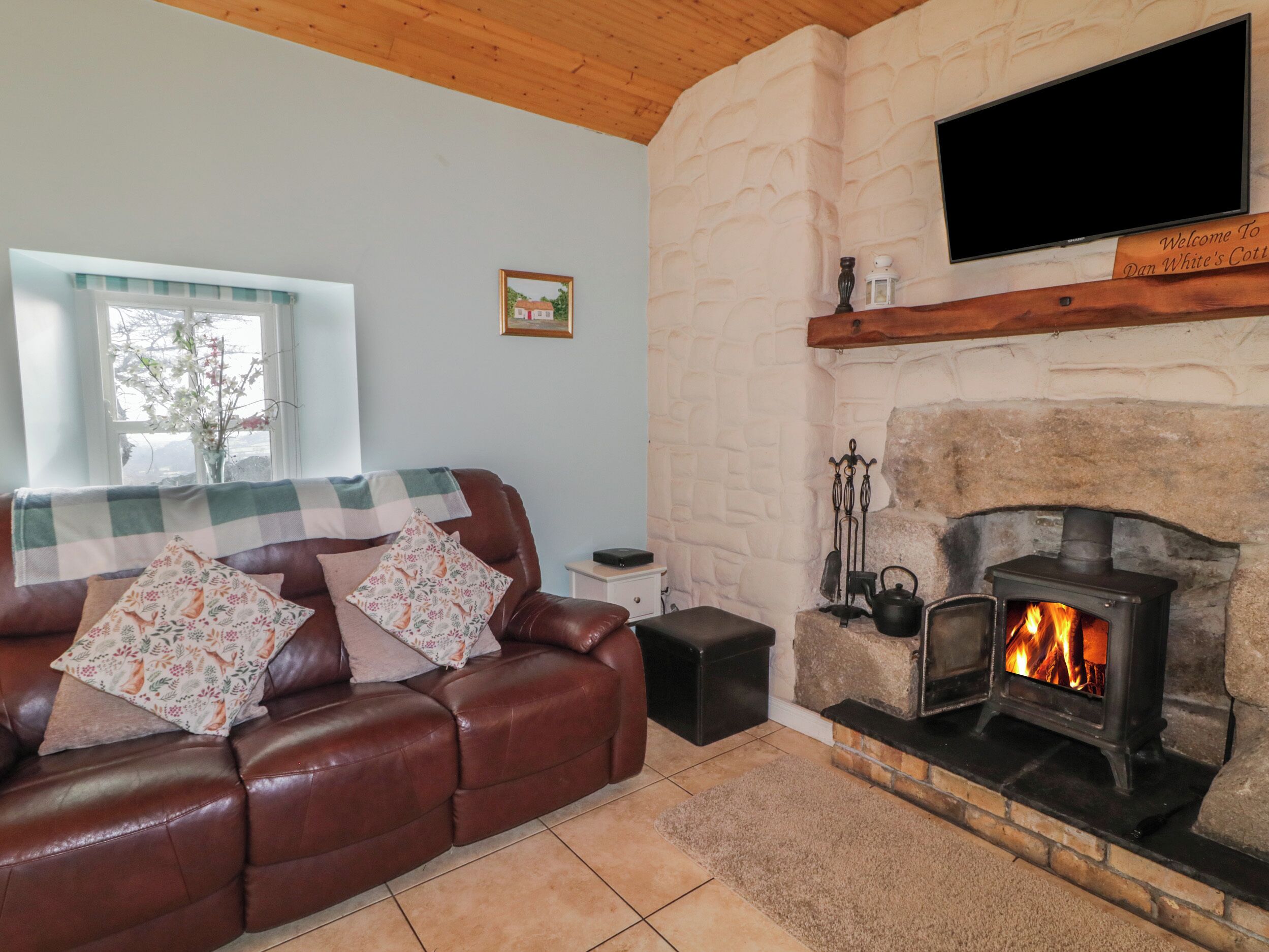 Dan White's Cottage, Pet Friendly, With Open Fire In Rostrevor - Carlingford