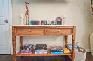 Games room - Spacious 4-bedroom house in charming San Antonio W lots of Games! (San Antonio)