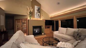 TV connectée, cheminée