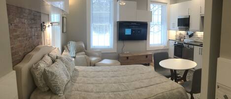 Strykjärn/strykbräda, gratis wi-fi och sängkläder